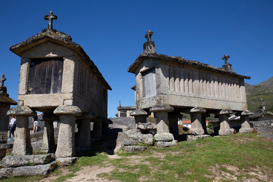 H&oacute;rreos de Espigueiros, in Portugal, the largest complex on the Iberian Peninsula