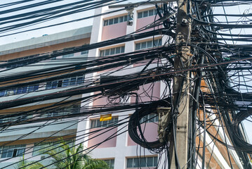 Complex Urban Power Line Network Structure