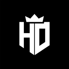 HO Vector image of a shield with a sharp geometric style and a pointed crown