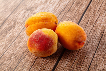 Fresh juicy ripe sweet peaches