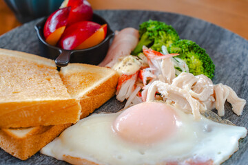 Morning breakfast / 洋風朝食プレート

