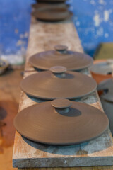 Ceramic lids