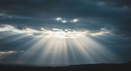 暗雲を突き破る神々しい光線 壮大な自然風景. AI Generated