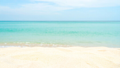 Obraz premium A beautiful view of an empty tropical beach against a blue sky.