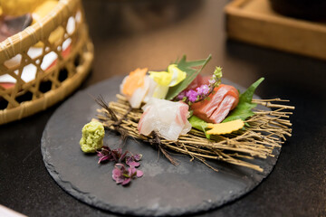 旅行　ホテル　旅館　夕食イメージ