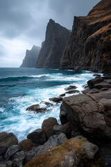 Obraz premium Dramatic View of Jagged Sea Cliffs