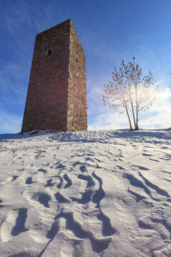 Torre de li Beli Miri tower in the snow, Valtellina