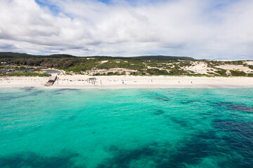 Fototapeta premium Popular beach in Hamelin Bay where stingrays come into shore
