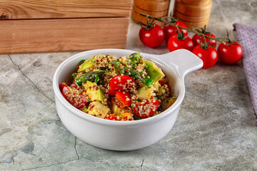 Salad with quinoa asparagus avocado