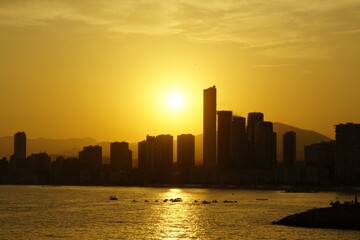Atardecer en el skyline de Benidorm desde el Balcón del Mediterráneo
