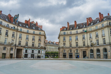 Fototapeta premium “Graslin Square (Plaza Graslin) in Nantes, Elegant Urban Square with Historic Architecture”