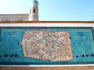 ヒヴァにあるイチャンカラの地図（ウズベキスタン）