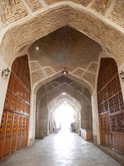 タキ・テルパクフルシャン内部（ウズベキスタン：ブハラ）