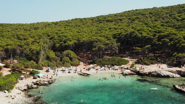 Porto Selvaggio: un paradiso incontaminato nel cuore del Salento - Nard&ograve;, Puglia, Italia