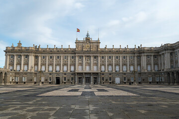 Obraz premium 스페인 마드리드에 있는 마드리드 왕궁에서 볼 수 있는 것