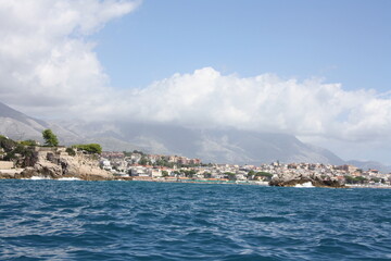 Fototapeta premium view of the sea and city