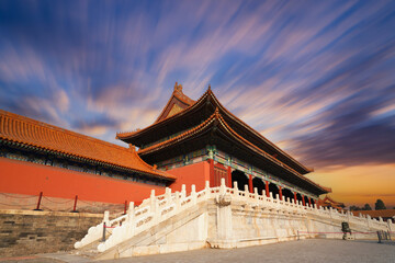 Fototapeta premium The Chinese Forbidden City in the evening and the beautiful sunset glow.
