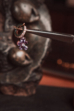 luxury gold and diamond jewelery