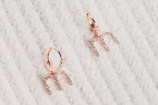 luxury gold and diamond jewelery