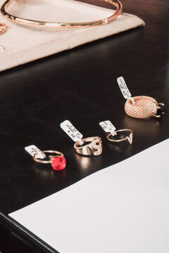 Handmade precious jewelry. Bijouterie and jewellery gold and diamonds for women