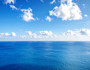 Obraz premium Wide ocean, bright sky