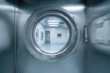 Sterile hospital quarantine chamber with circular door view