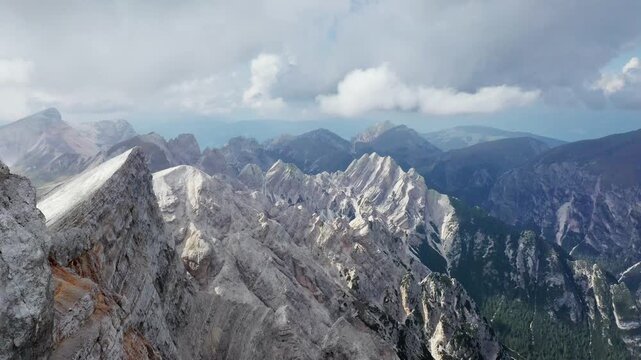 Croda del Becco, Seekofel, Dolomites, South Tyrol
