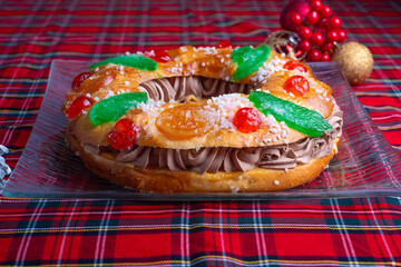 Rosca de Reyes Cake with Chocolate Cream