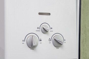 details of a gas water heater in Rio de Janeiro.