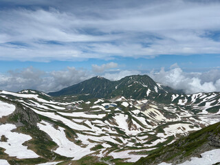 残雪の室堂平