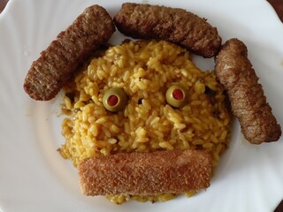Risotto and chewabchica with olives