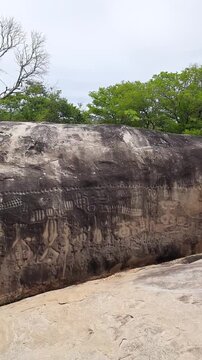 pedra com inscri&ccedil;&otilde;es rupestres em Ing&aacute;, Para&iacute;ba. &Eacute; conhecida como Pedra do Ing&aacute;