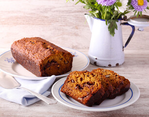 Pumpkin cake with chocolate