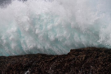 Wave spray