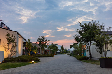 Obraz premium 日本の岡山県岡山市の早朝の住宅街の美しい風景