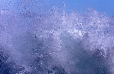 Éclaboussures d’eau de mer