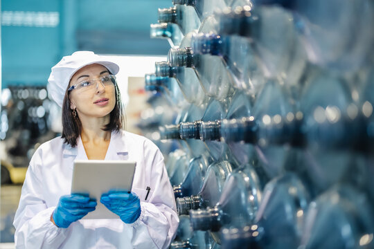 Drinking water factory auditor quality assurance inspector, Quality control staff working audit