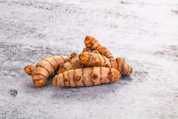 Fresh raw asian tumeric roots