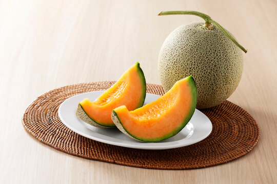 赤肉メロン 北海道富良野産　Red Melon from Furano Hokkaido