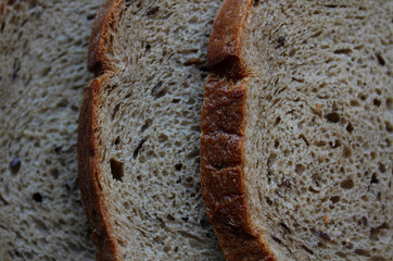 pieces of rye bread close-up

