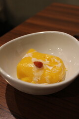 Hong Kong dessert: mango pudding with goji berry