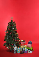 christmas tree with presents