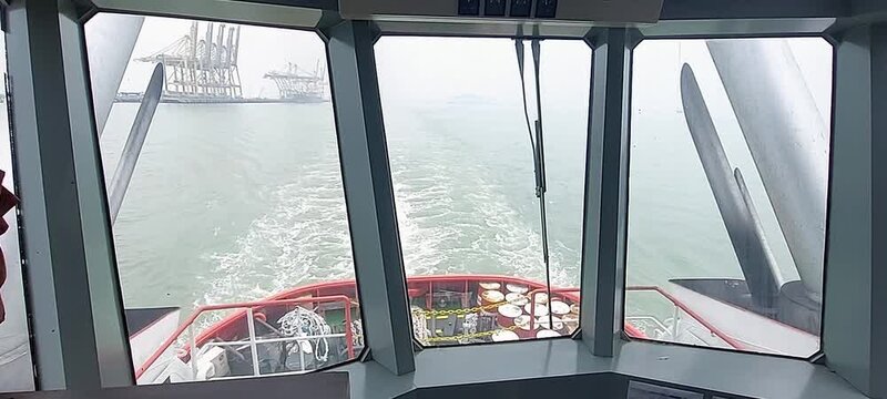 Hull inspection trip and plimsoll marks to ensure safety and stability of the ship when bunkered. Draft concept survey. Inspection of the ship's tanks at the anchor site and hull.