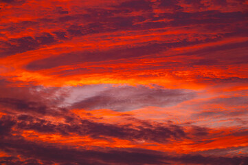 綺麗で神秘的な夕焼け空