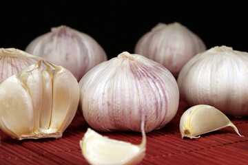 Garlic - very healthy product with many beneficial properties for health