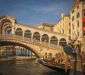 Rialto Bridge spanning the Grand Canal in Venice