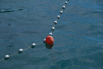 Boje und Abgrenzungskette (Badezonen-Boje / Schwimmbereich) (nautic sea buoy)