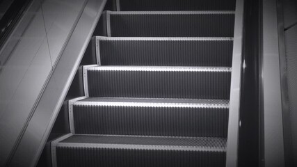 モダンなエスカレーター。 - Powered by Adobe