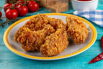 Golden crispy fried chicken wings