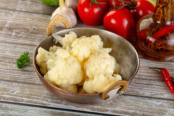 Vegan cuisine Steamed cauliflower cabbage